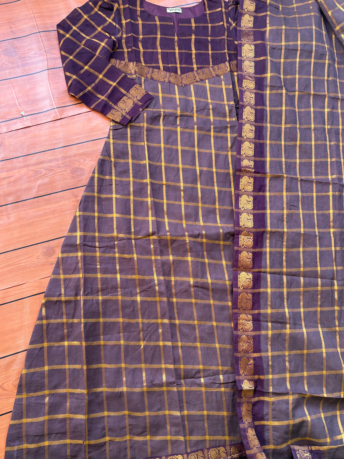 Pavithra Kattam Sungudi Cotton Aline Top With Dupatta