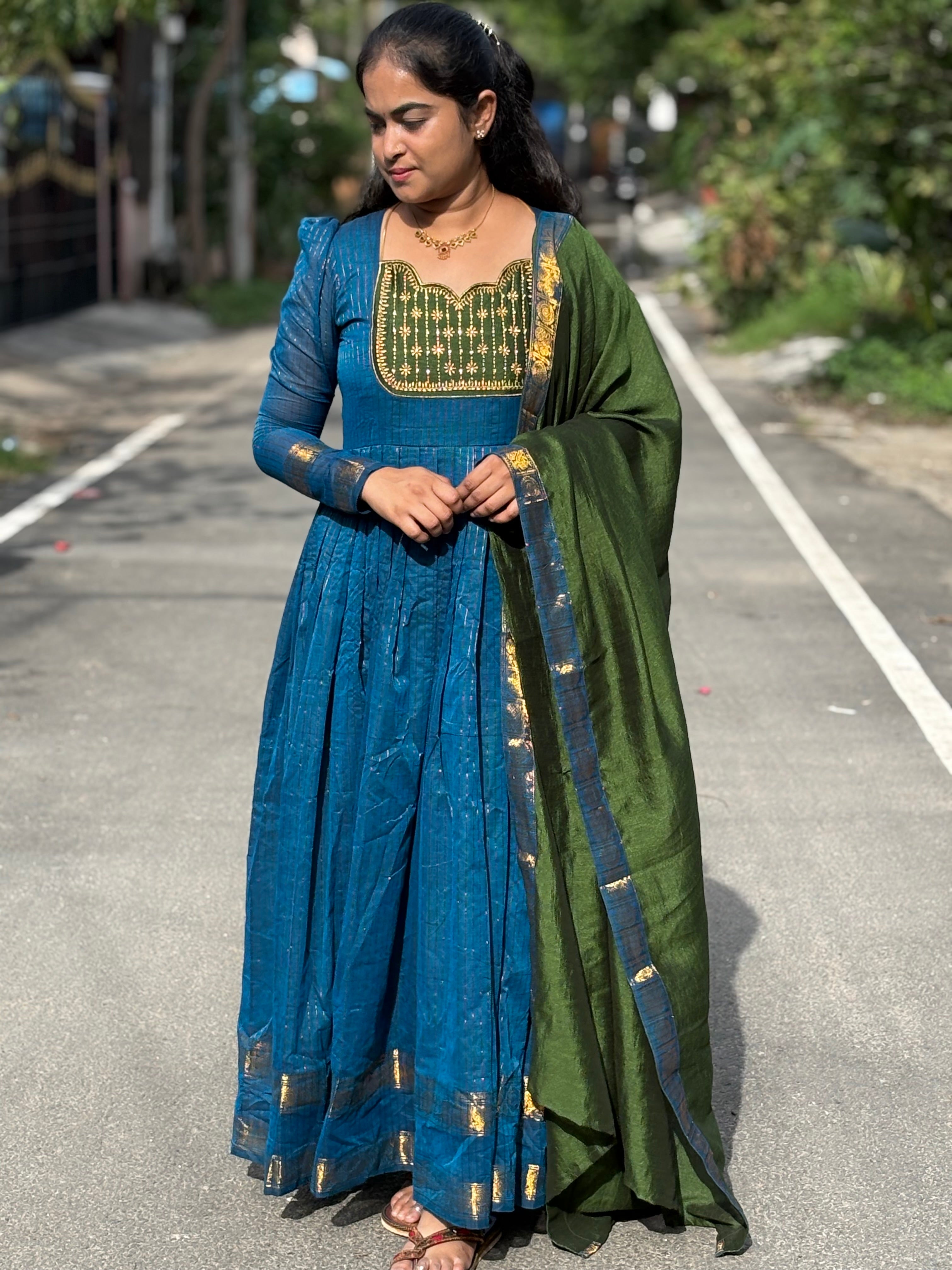 Vairaoosi Pleated Maxi With Silk Dupatta