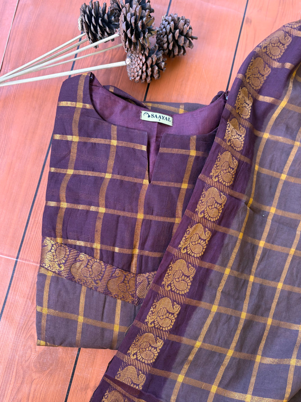 Pavithra Kattam Sungudi Cotton Aline Top With Dupatta