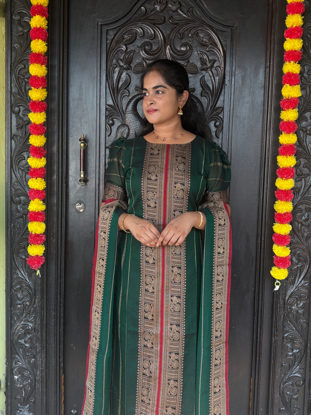 Veldhari Handloom Narayanpet Top and Dupatta Set