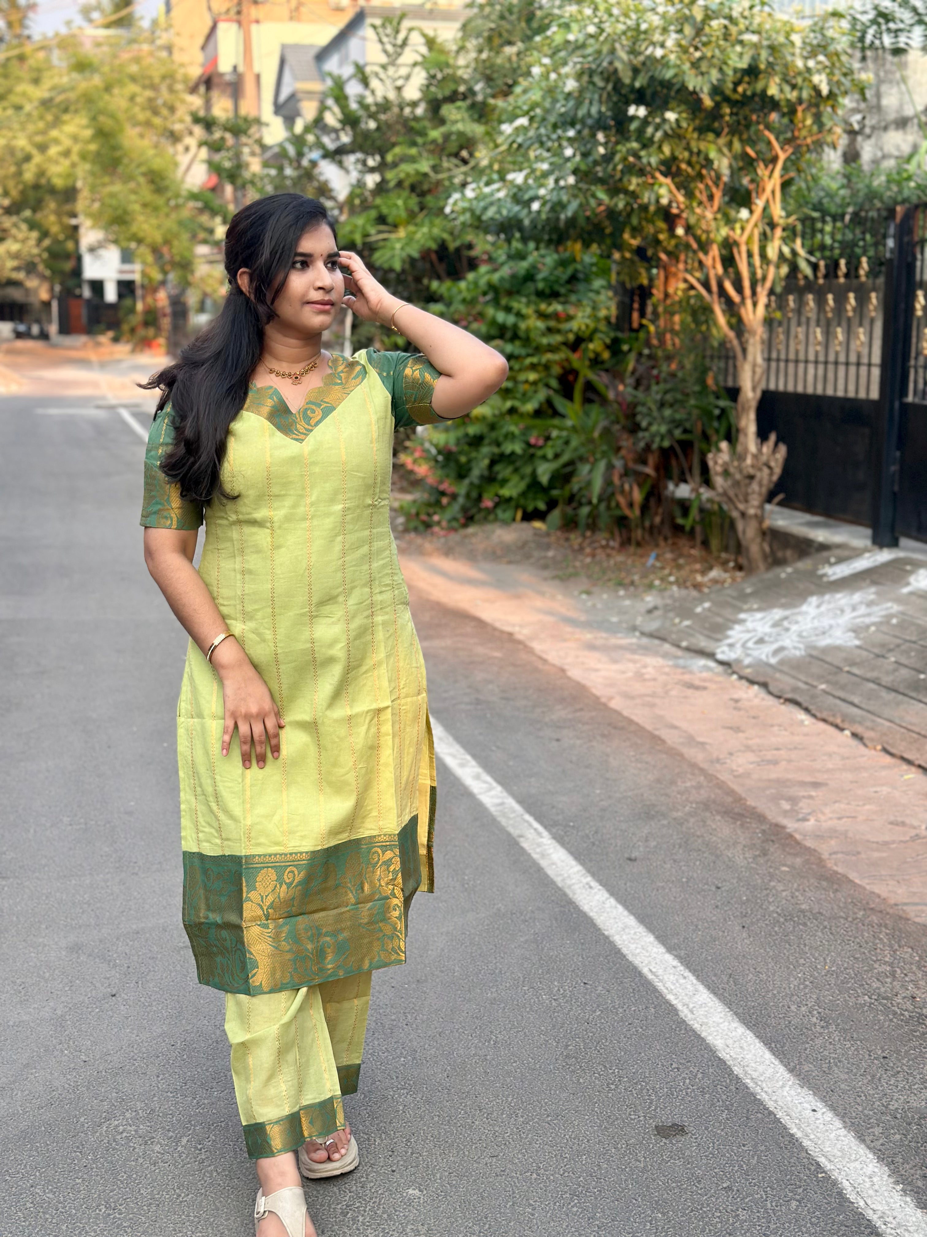 Mayuri Veldhari Sungudi Cotton Coord Set