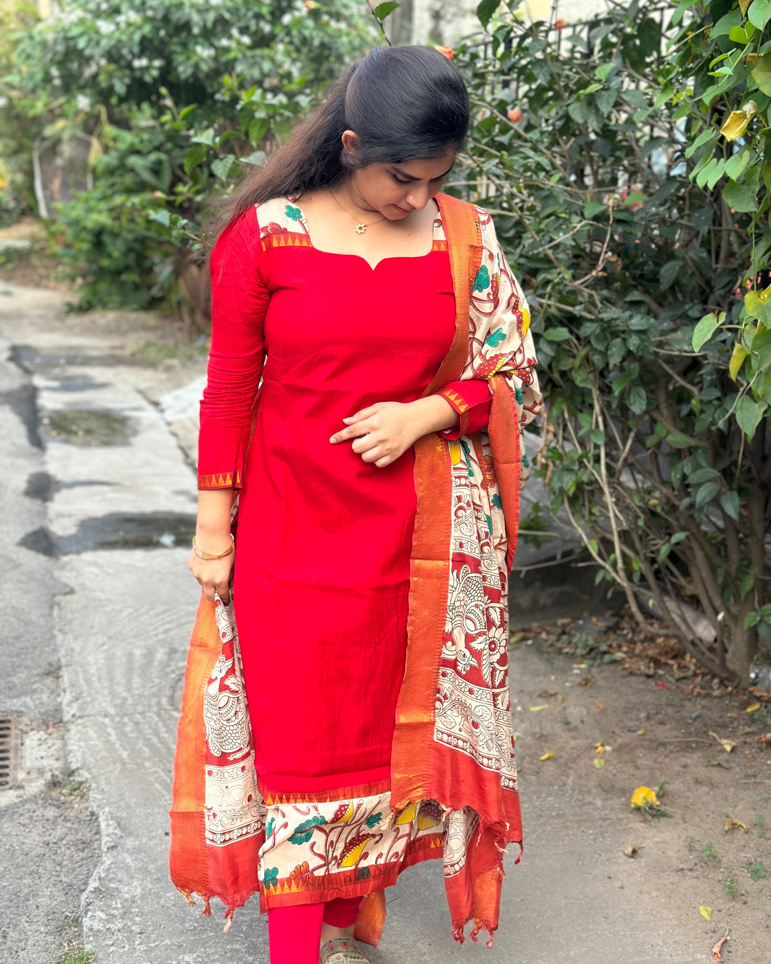 Premium Mangalgiri Silk Top With Chennuri Silk Dupatta