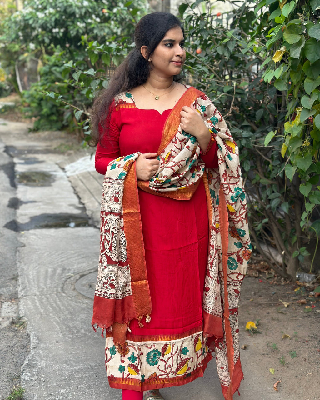 Premium Mangalgiri Silk Top With Chennuri Silk Dupatta